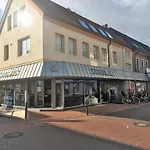 Schmidt-einander W9